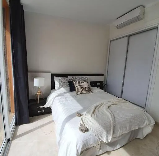 Ocean Tauro, Fast Wi-fi, Pool, Terrace 아파트 타우리토